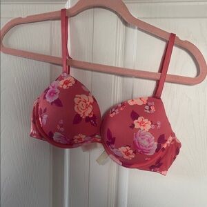 PINK Victoria's Secret Floral Rose Bra